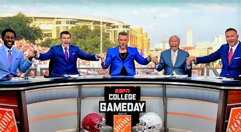 anchor of college gameday|espn college gameday locations.